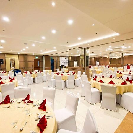 Days Hotel By Wyndham Iloilo Ngoại thất bức ảnh