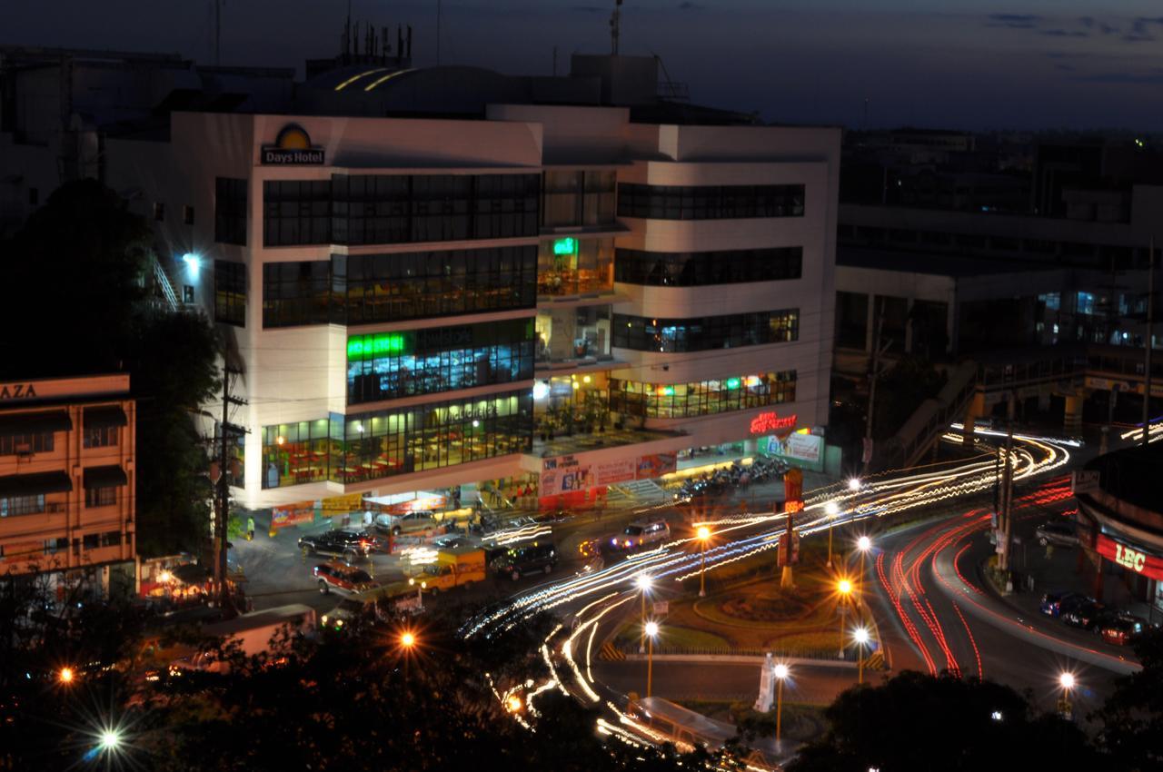 Days Hotel By Wyndham Iloilo Ngoại thất bức ảnh